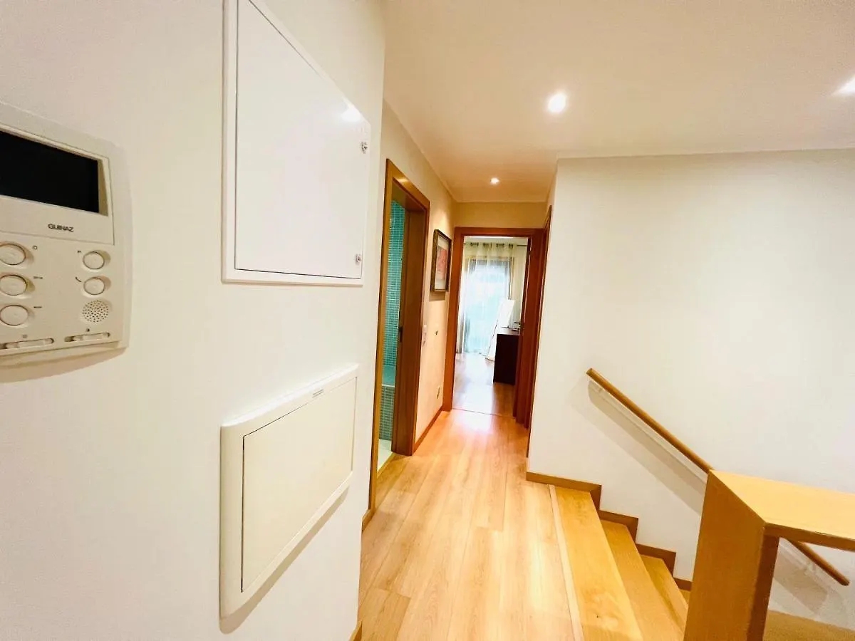 Luxurious 2 Bedroom Marina Village Apartment Olhao