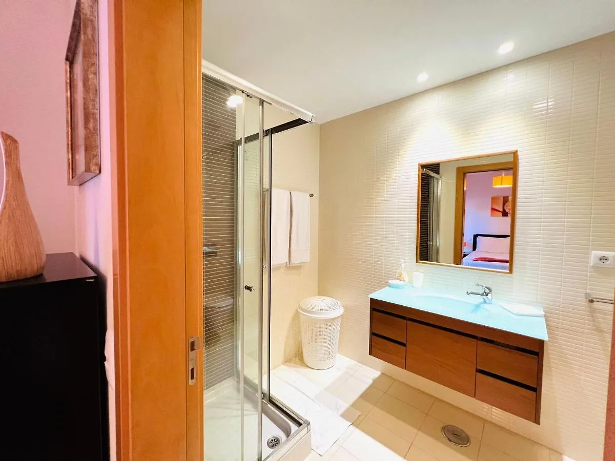 Luxurious 2 Bedroom Marina Village Apartment Olhao
