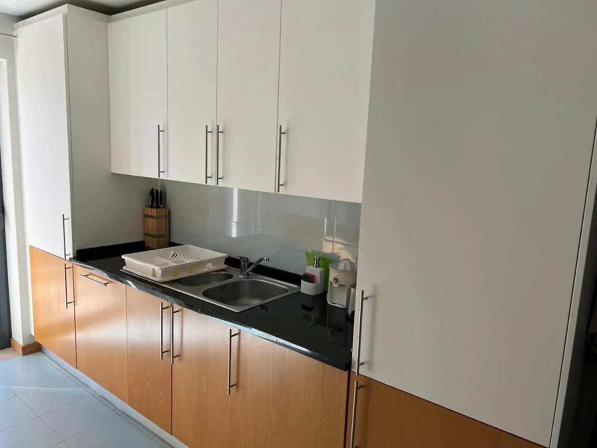 Luxurious 2 Bedroom Marina Village Apartment Olhao