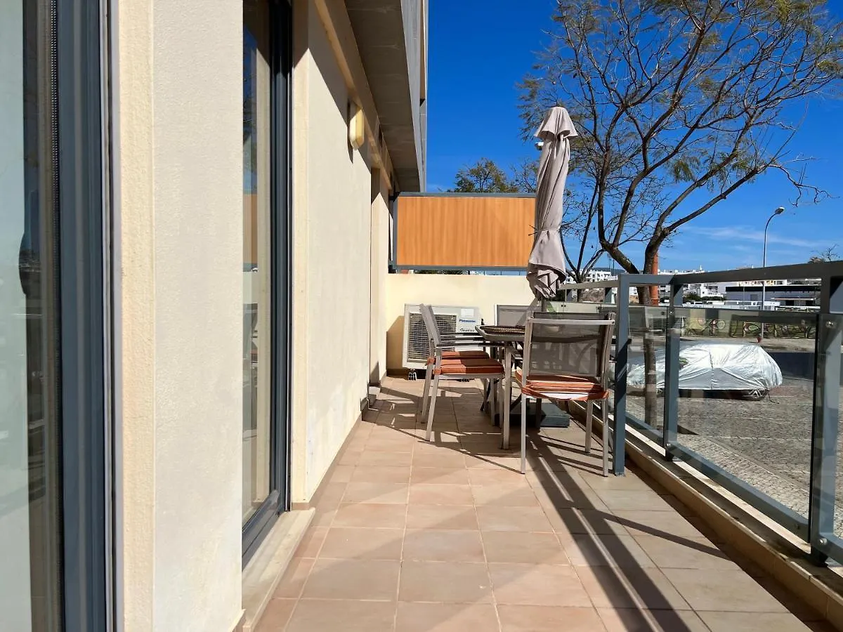 Luxurious 2 Bedroom Marina Village Apartment Olhao