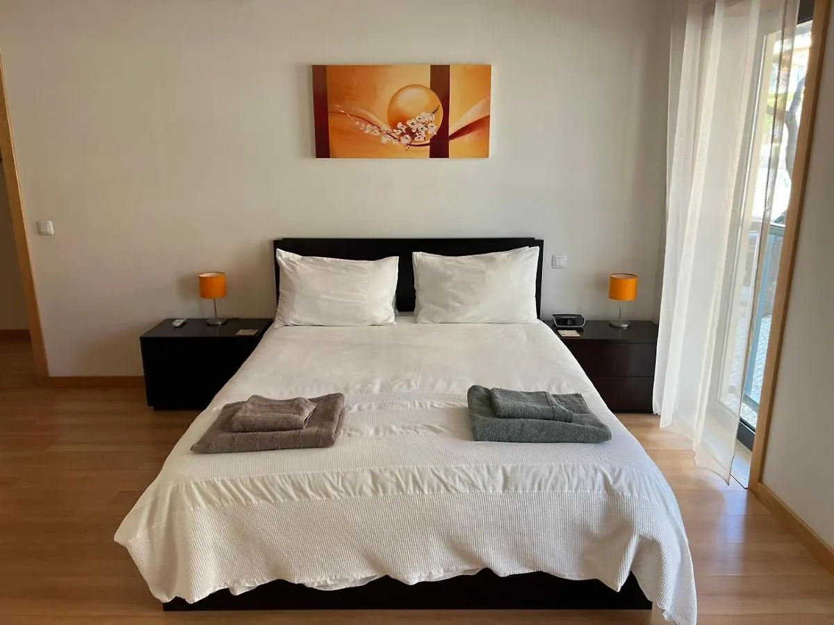 Luxurious 2 Bedroom Marina Village Apartment Olhao