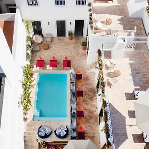 Villa Casa Rosa With Pool In Centre, Olhão